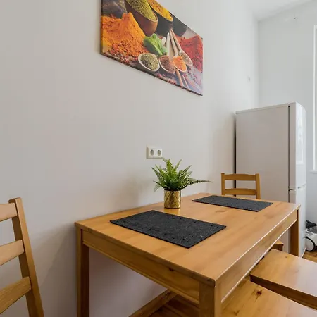 דירה Zentrale 1,5-zimmerwohnung Moebliert - Mit Balkon